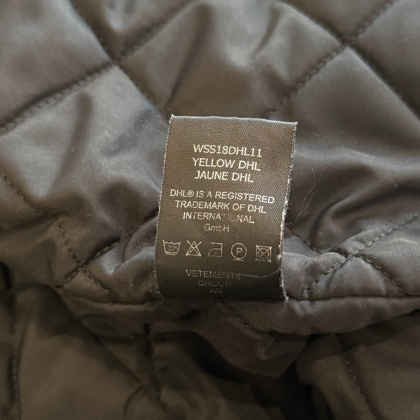Vetements DHL Parka SZ XS
