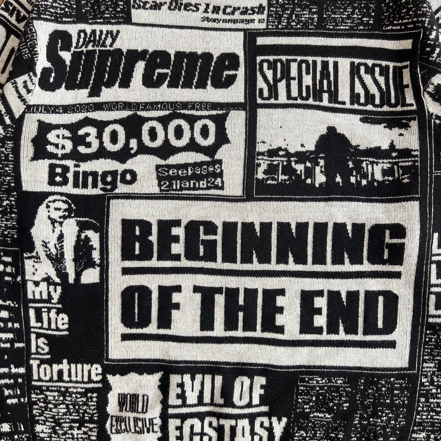 Supreme Newsprint Knit Sweater AW18 SZ M