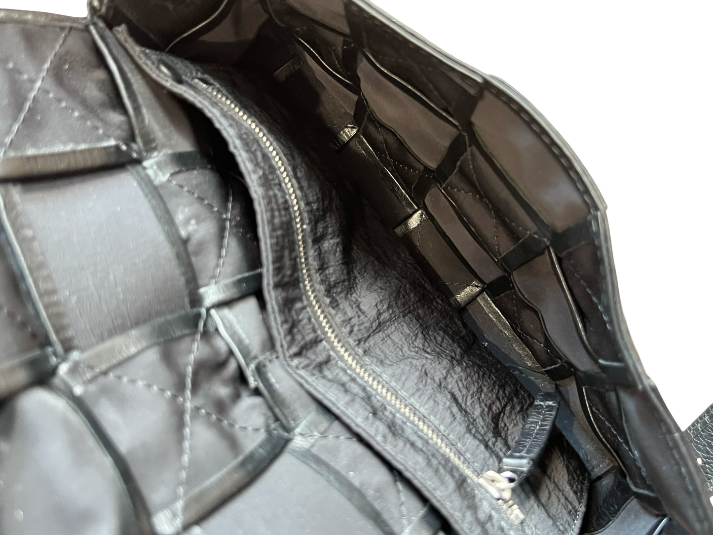 Bottega Veneta Intreccisto Leather Cassette Bag