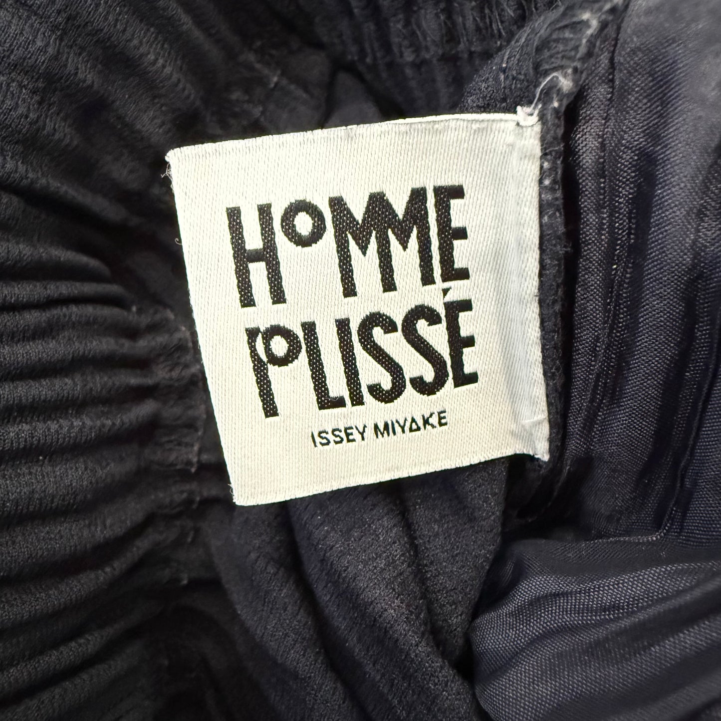 Issey Miyake Navy Homme Plisse SZ 2